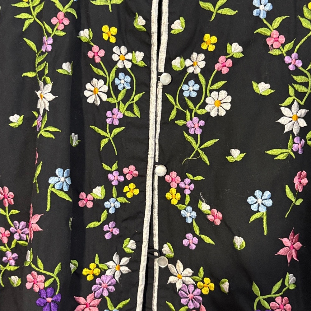 Chuchi embroidered button front jacket. Size XL - Picture 4 of 7
